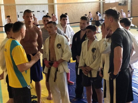 Днепропетровская областная федерация рукопашного боя.